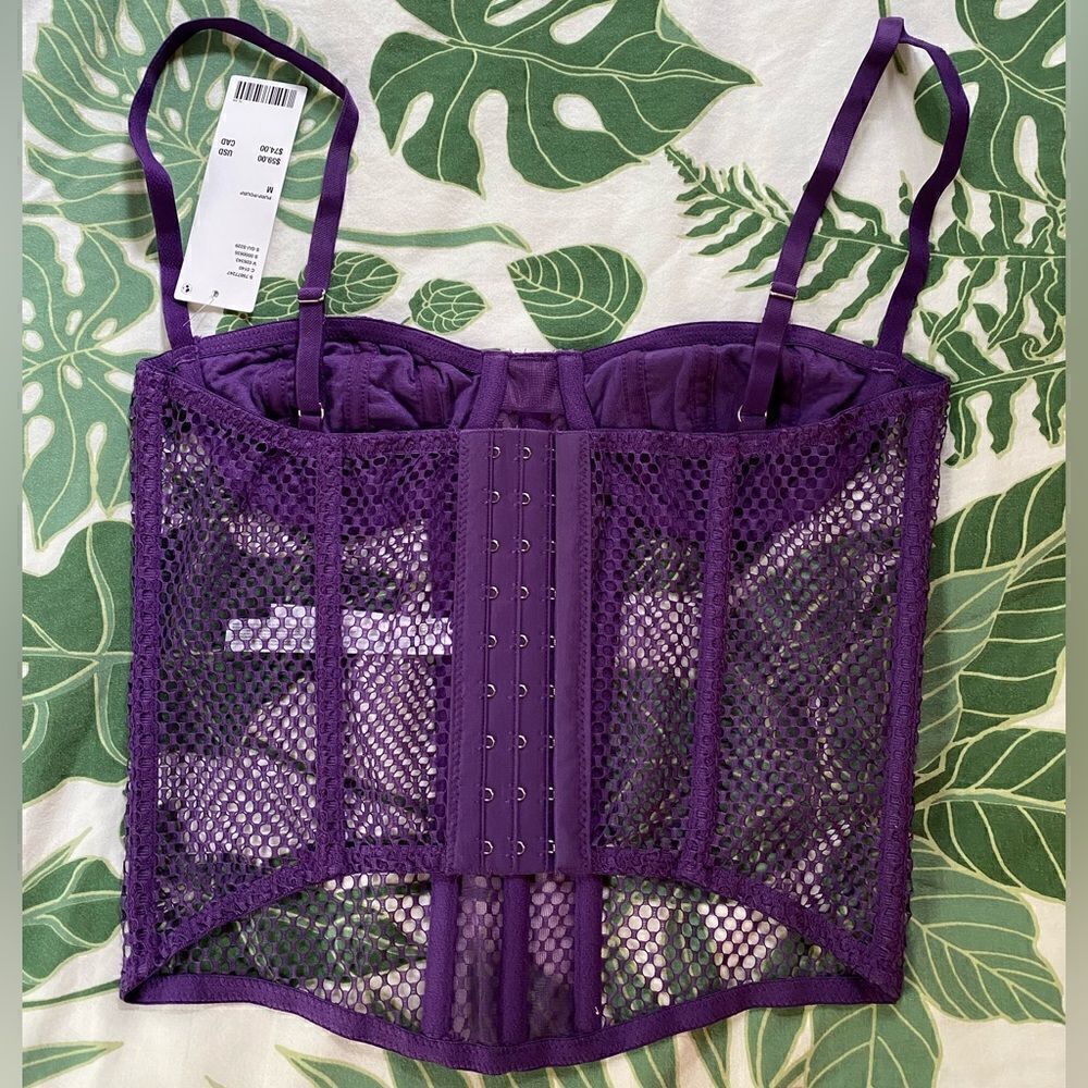 uo fishnet corset - Picture 5 of 7